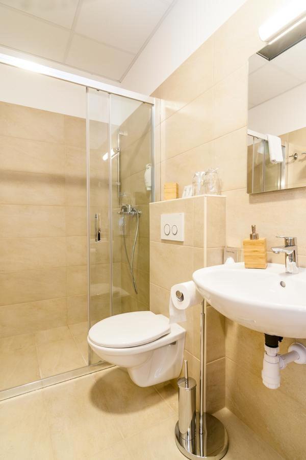 Via Domus Hotel Split Bagian luar foto